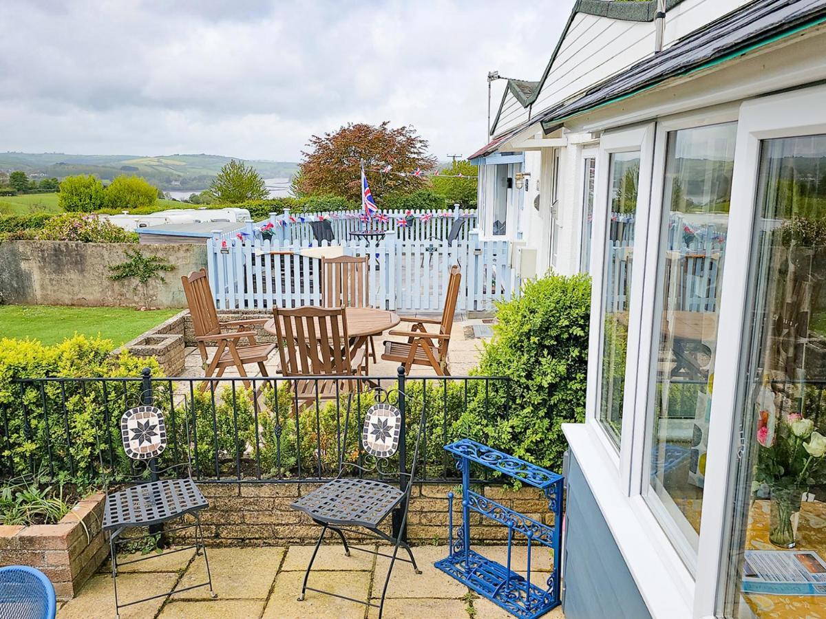 Dart Haven - Cheerful Holiday Bungalow In Galmpton Экстерьер фото