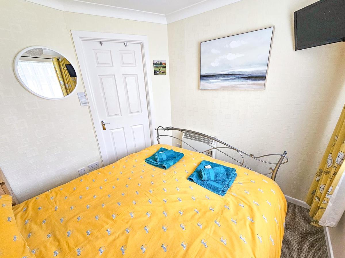 Dart Haven - Cheerful Holiday Bungalow In Galmpton Экстерьер фото